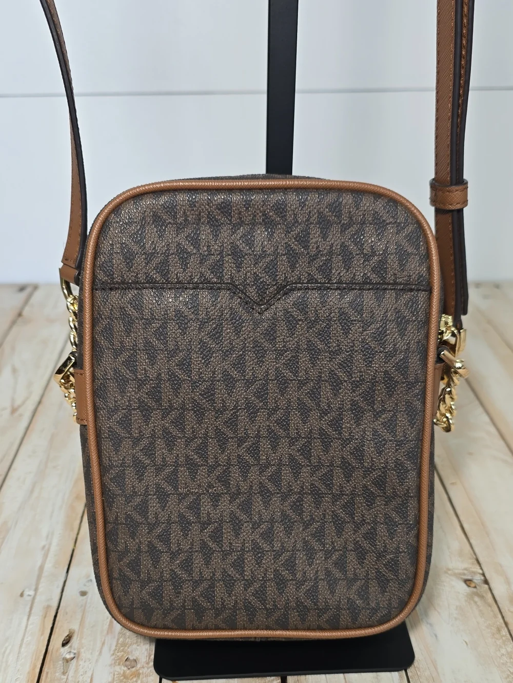 Michael Kors Jet Set Travel Medium Crossbody Flight Bag Brown Signature Gold HW